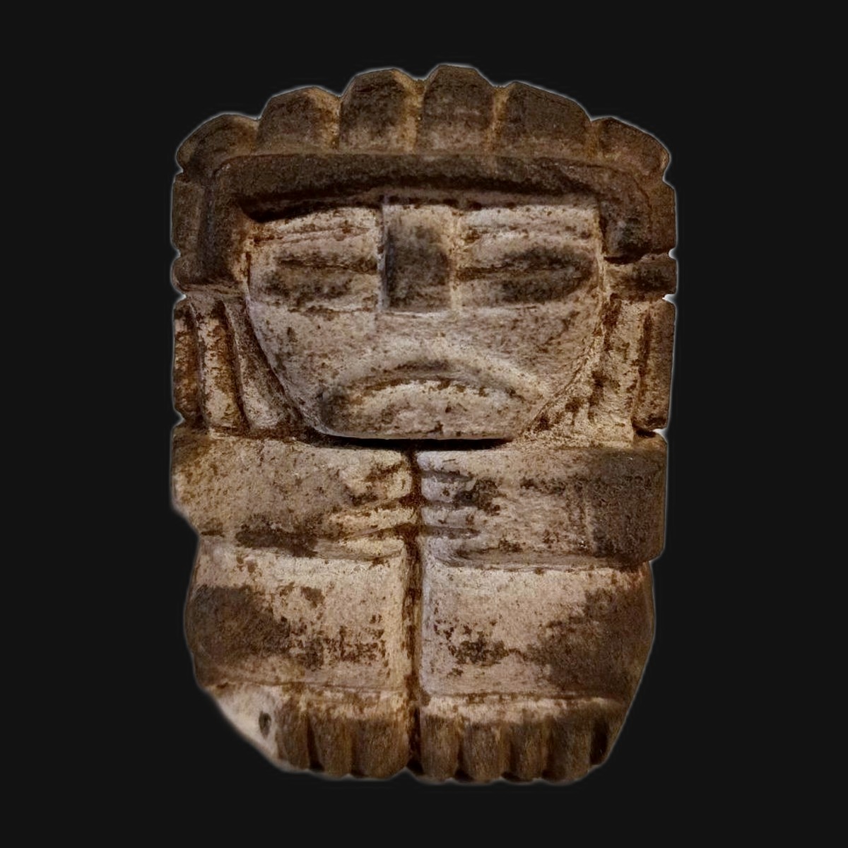 Estatueta em pedra, figura humana em estilo pré-colombiano