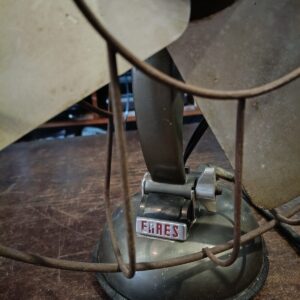 Ventilador de mesa metálico ERRES